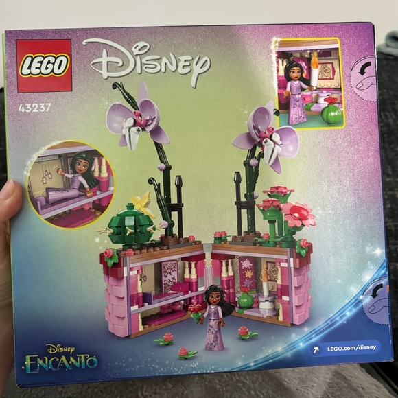 Lego set Encanto - Picture 2 of 2